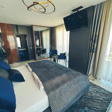 # B87 - Luxus-duplex Apartment, 12 Und 13 Stock Ueber Alanya, Whirlpool Mit Meerblick, Bar, Baeder, Terrassen, Gym, Private Tower Daire