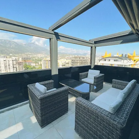 Lejlighed # B87 - Luxus-duplex Apartment, 12 Und 13 Stock Ueber Alanya, Whirlpool Mit Meerblick, Bar, Baeder, Terrassen, Gym, Private Tower Alanya